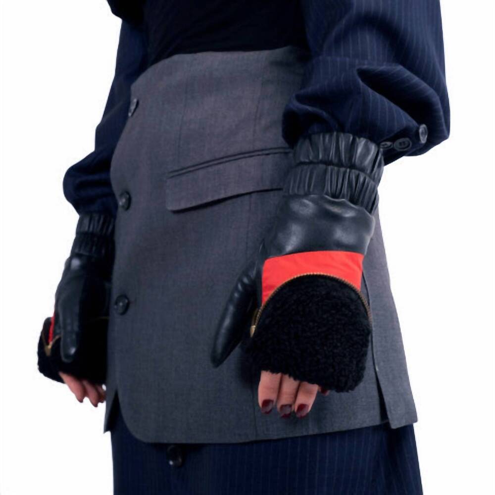 NEW ARISTIDE women's zip mitten with stripe in black/red